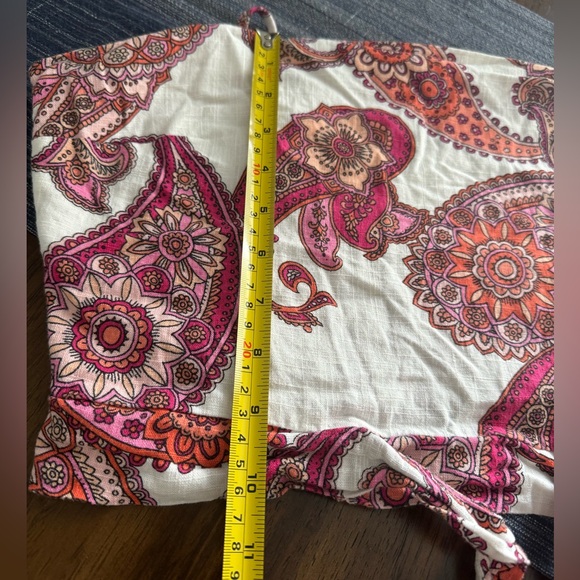 Express Paisley Crop Top - Picture 4 of 6